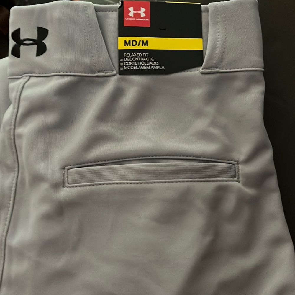 Brand new with tags men’s size medium under armour baseball pants jogger style